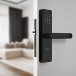 Fechadura Digital Elsys com Câmera integrada, Senha, Biometria e Chave ESF-DE5100I Preta Embutir - Image 4